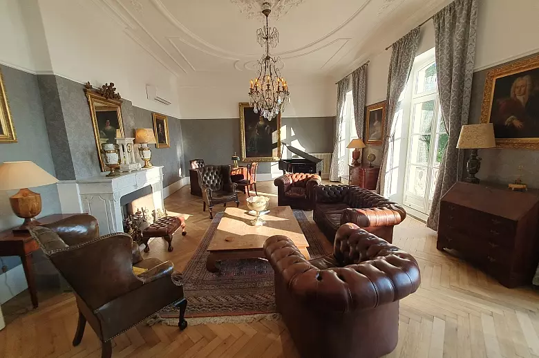 Chateau Classic SouthWest - Location villa de luxe - Provence / Cote d Azur / Mediterran. - ChicVillas - 4